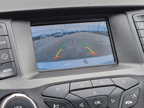 Used 2015 Ford Edge SE image 13