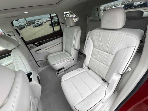 New 2026 Buick Enclave Avenir w/ Super Cruise Package AWD/4WD image 27