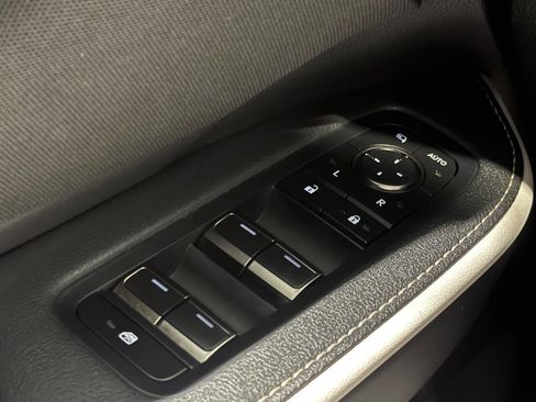 Used 2024 Lexus TX 500h AWD image 39