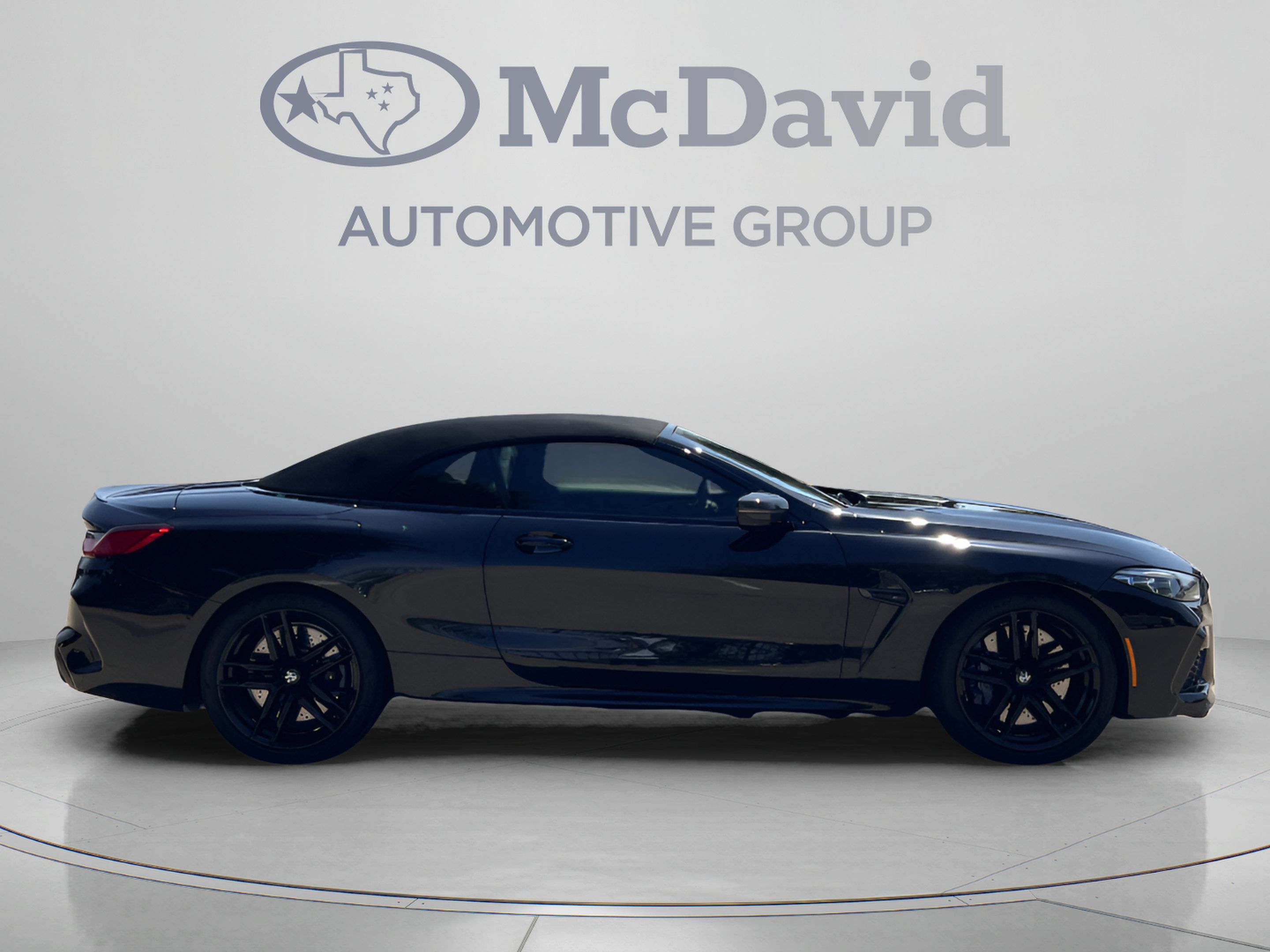 Used 2020 BMW M8 Competition w/ M Carbon Exterior Package AWD/4WD image 8