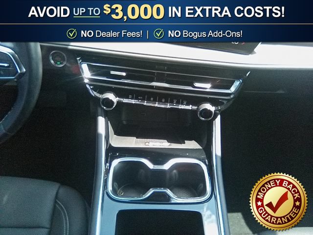 Used 2025 Chevrolet Traverse LT w/ LPO, Floor Liner Package FWD image 20