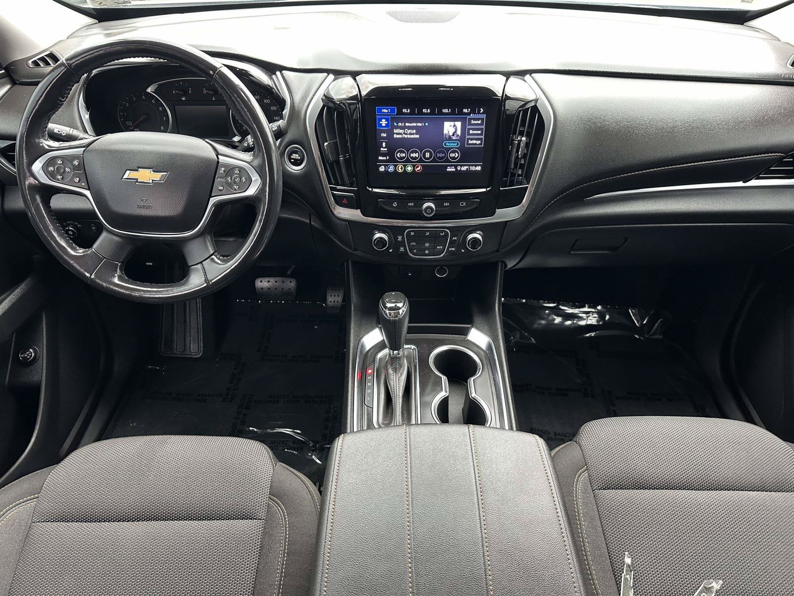 Used 2020 Chevrolet Traverse LT w/ Driver Confidence II Package AWD/4WD image 9