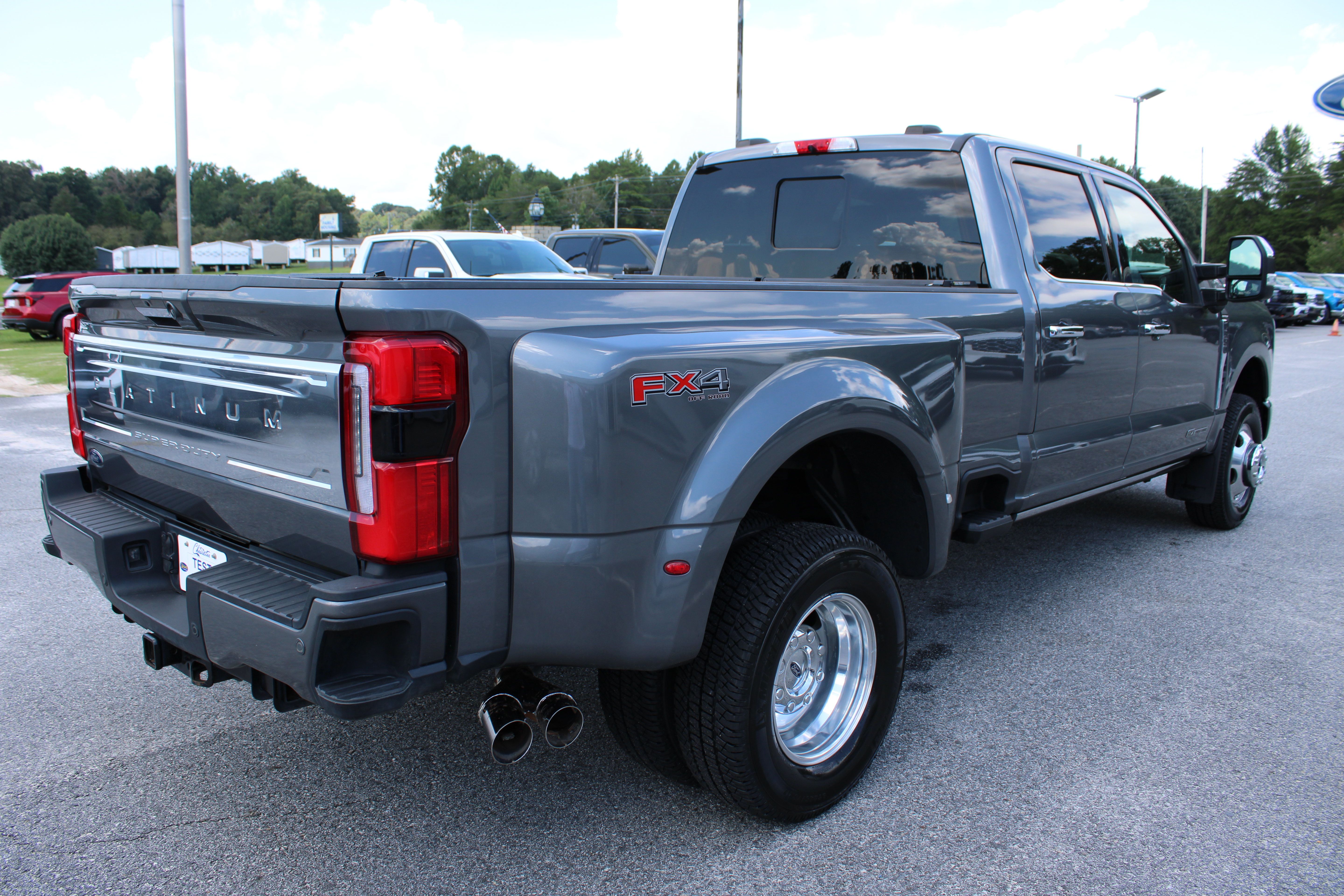 Used 2024 Ford F350 Platinum w/ FX4 Off-Road Package AWD/4WD image 6