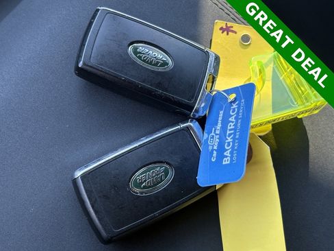 Used 2023 Land Rover Defender 130 SE image 45