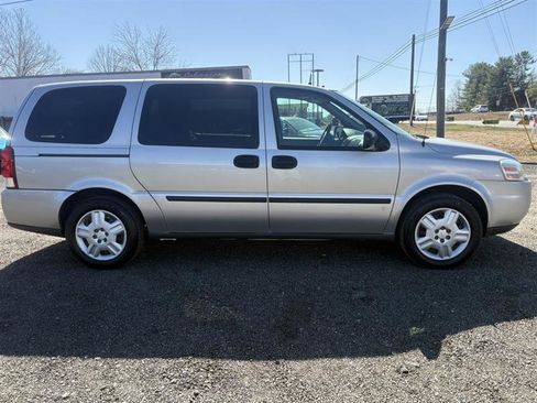 Used 2008 Chevrolet Uplander LS w/ Climate Package image 5