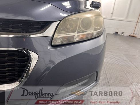 Used 2015 Chevrolet Malibu LT FWD image 14