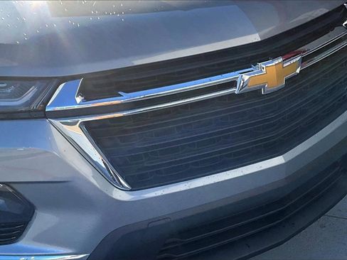 Used 2023 Chevrolet Traverse LS w/ Safety Package image 32