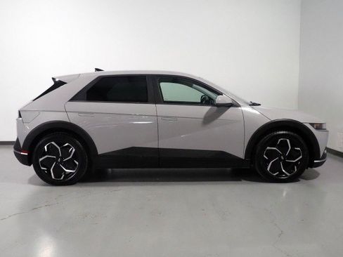 Used 2024 Hyundai Ioniq 5 SEL AWD/4WD image 4