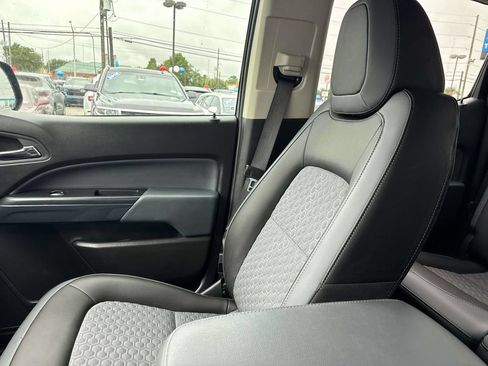 Used 2022 Chevrolet Colorado Z71 RWD image 16