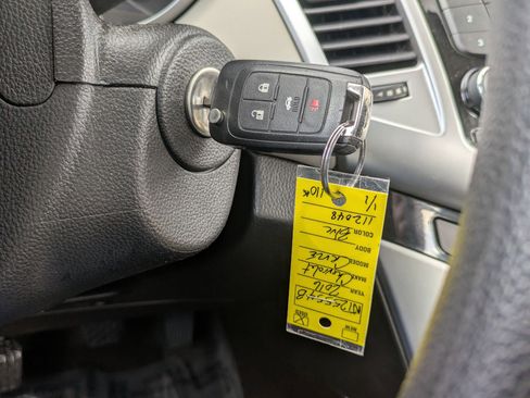 Used 2016 Chevrolet Cruze L image 19