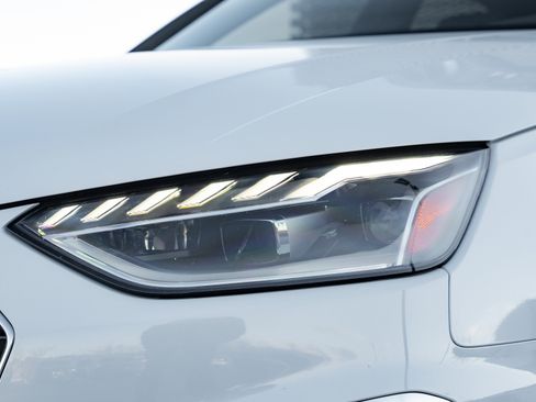 Certified 2022 Audi A4 2.0T Premium Plus w/ Premium Plus Package image 35