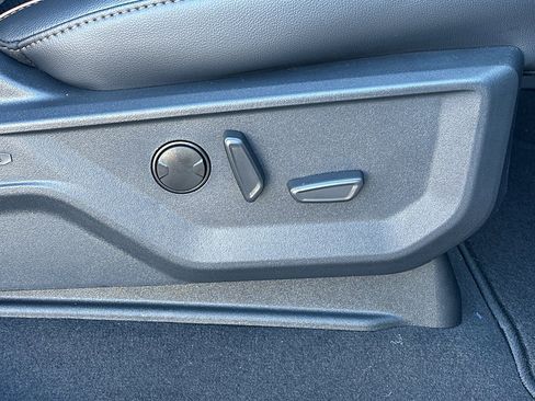 New 2026 Ford F350 Lariat w/ Chrome Package image 36