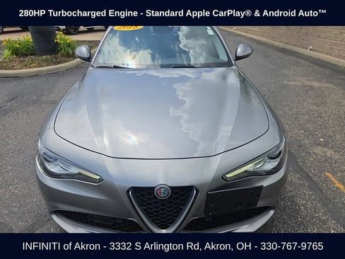 Used 2018 Alfa Romeo Giulia AWD image 18