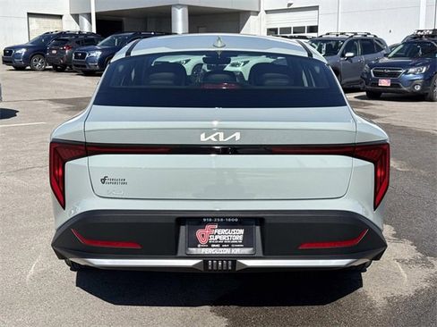 New 2026 Kia K4 EX image 4