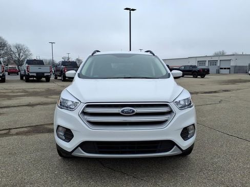 Certified 2018 Ford Escape SE w/ SE Sync 3 Package image 2