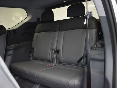 Certified 2024 Kia EV9 Light Long Range image 11