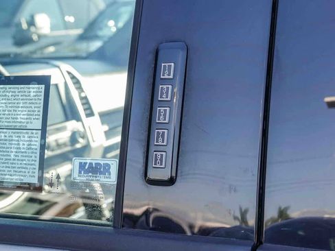 Used 2020 Ford F150 Lariat w/ Equipment Group 502A Luxury image 11