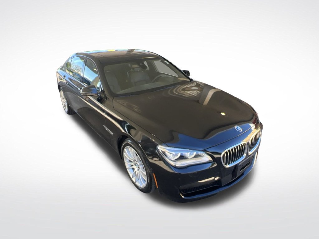 Used 2015 BMW 750Li xDrive AWD/4WD image 37