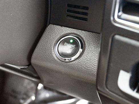 Used 2021 Ford Expedition Max Limited image 11