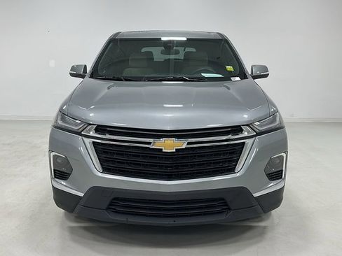 Used 2023 Chevrolet Traverse LS w/ Safety Package FWD image 8