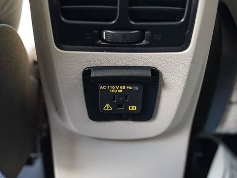 Used 2017 Ford Escape SE w/ Equipment Group 201A AWD/4WD image 34