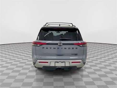 Used 2024 Nissan Pathfinder Platinum w/ Black Appearance Package image 9