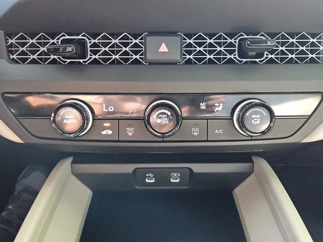 Certified 2025 Honda Accord LX image 19