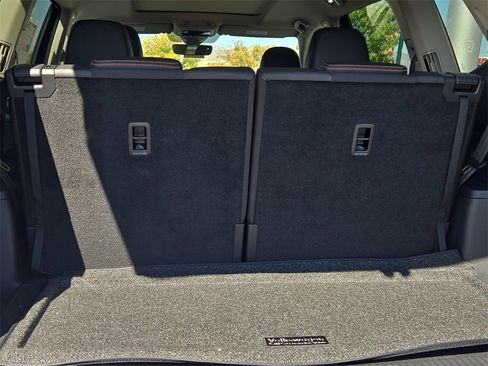 New 2025 Volkswagen Atlas Peak Edition SE image 14