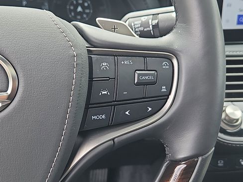 Used 2024 Lexus LS 500 AWD w/ Interior Upgrade Package image 20