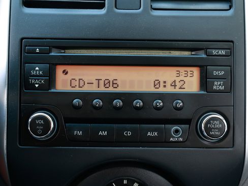 Used 2014 Nissan Versa Note SV image 31