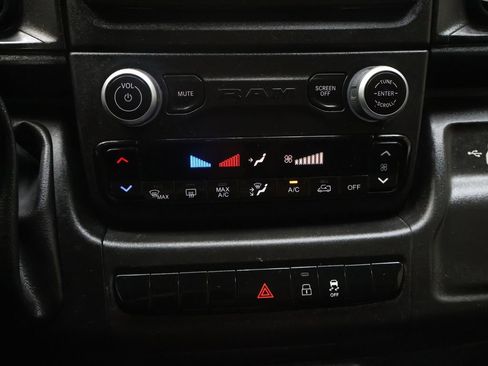 Used 2023 RAM ProMaster 3500 FWD image 21