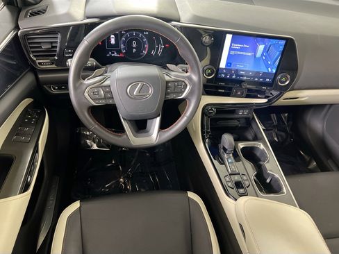 Used 2024 Lexus NX 250 AWD image 22