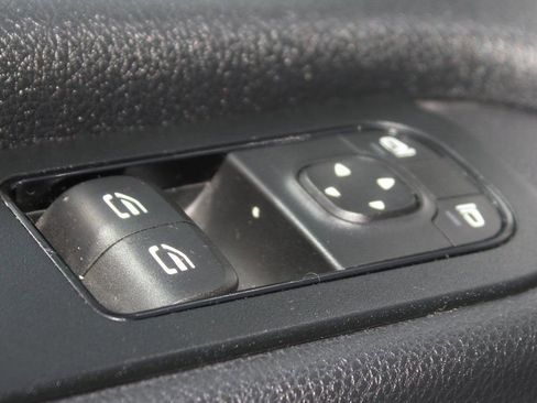 Used 2019 Mercedes-Benz Sprinter 144 Cargo image 12