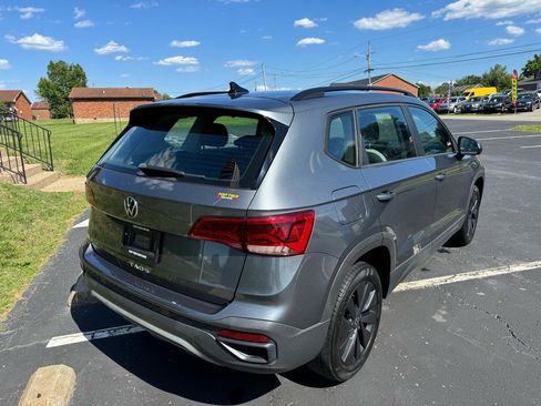 Used 2022 Volkswagen Taos S FWD image 9