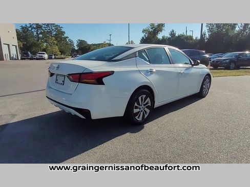 Used 2024 Nissan Altima 2.5 S image 29