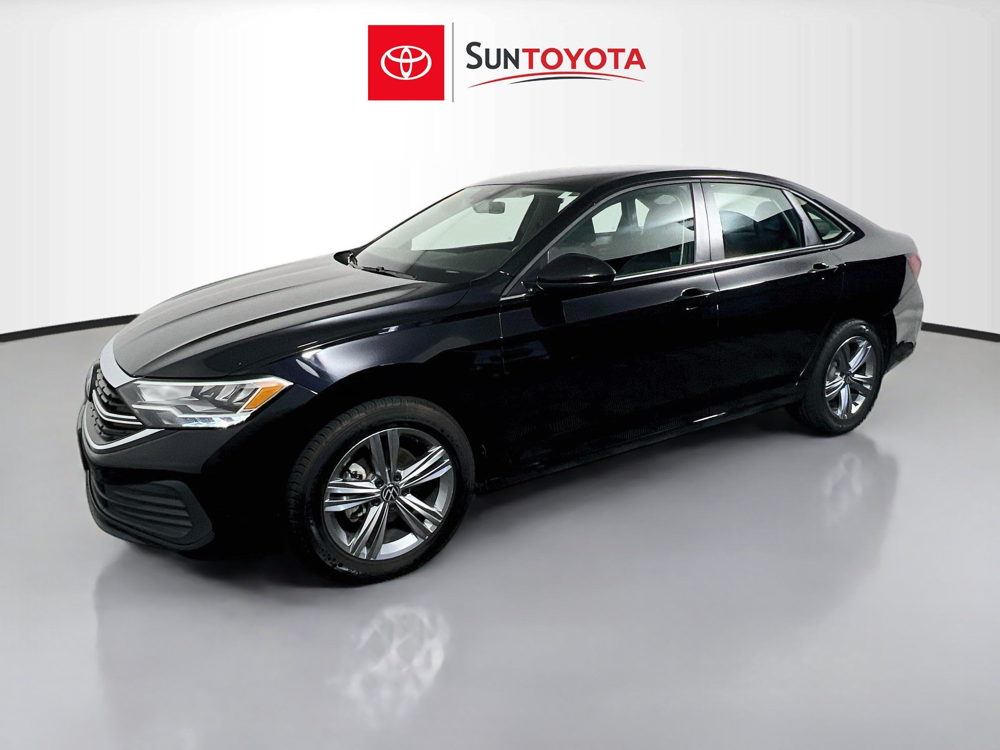 Used 2024 Volkswagen Jetta SE FWD image 9