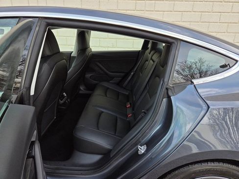 Used 2020 Tesla Model 3 Long Range image 31