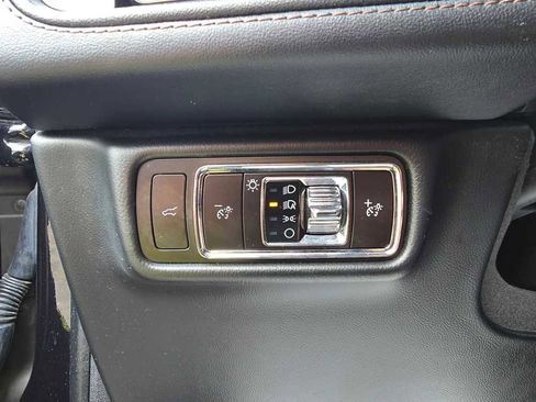 Used 2023 Lincoln Aviator AWD image 15
