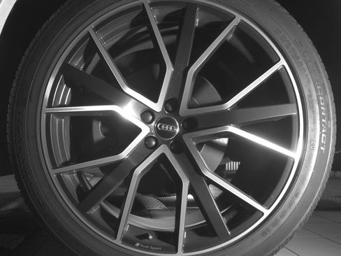 Used 2019 Audi Q8 Premium Plus w/ Premium Plus AWD/4WD image 13