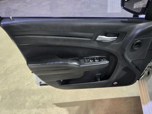 Used 2015 Chrysler 300 S w/ 300S Premium Group image 25