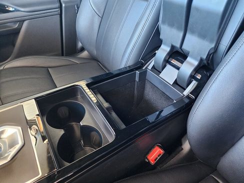 Used 2023 Land Rover Range Rover Evoque R-Dynamic S image 42