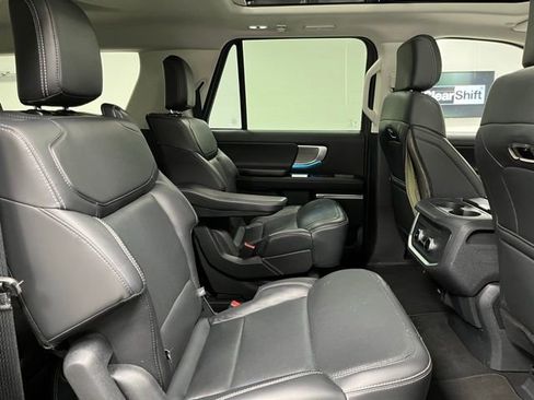 Used 2025 Ford Expedition Max Platinum AWD/4WD image 55