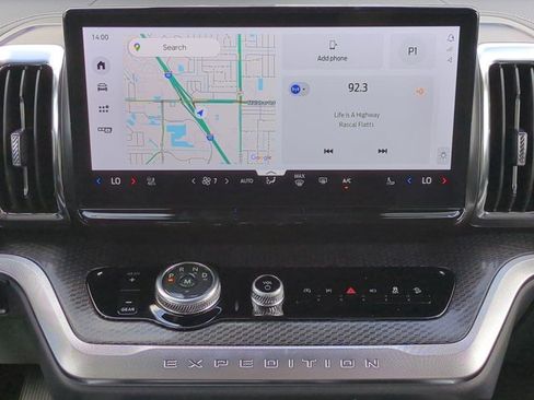 New 2025 Ford Expedition Platinum w/ Stealth Performance Package image 18