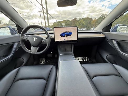 Used 2023 Tesla Model Y Long Range image 14