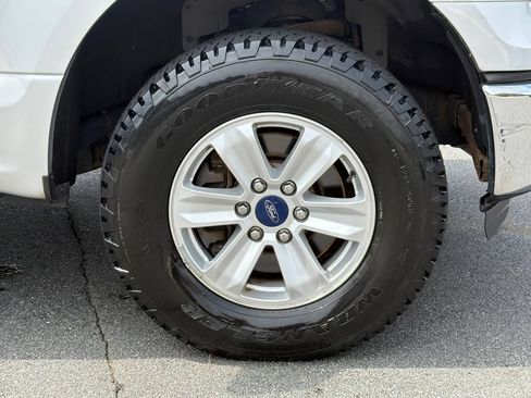 Used 2016 Ford F150 XLT w/ Equipment Group 301A Mid AWD/4WD image 14