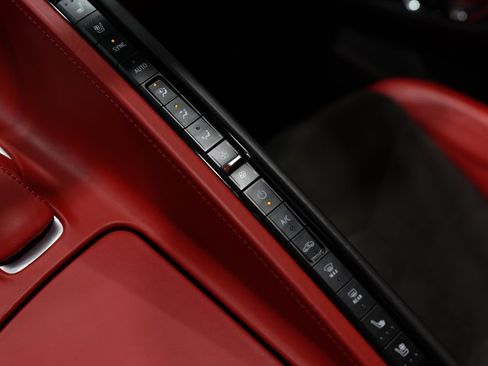 Used 2021 Chevrolet Corvette Stingray Premium Cpe w/ Engine Appearance Package image 14