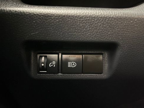 Certified 2023 Toyota RAV4 XLE image 28