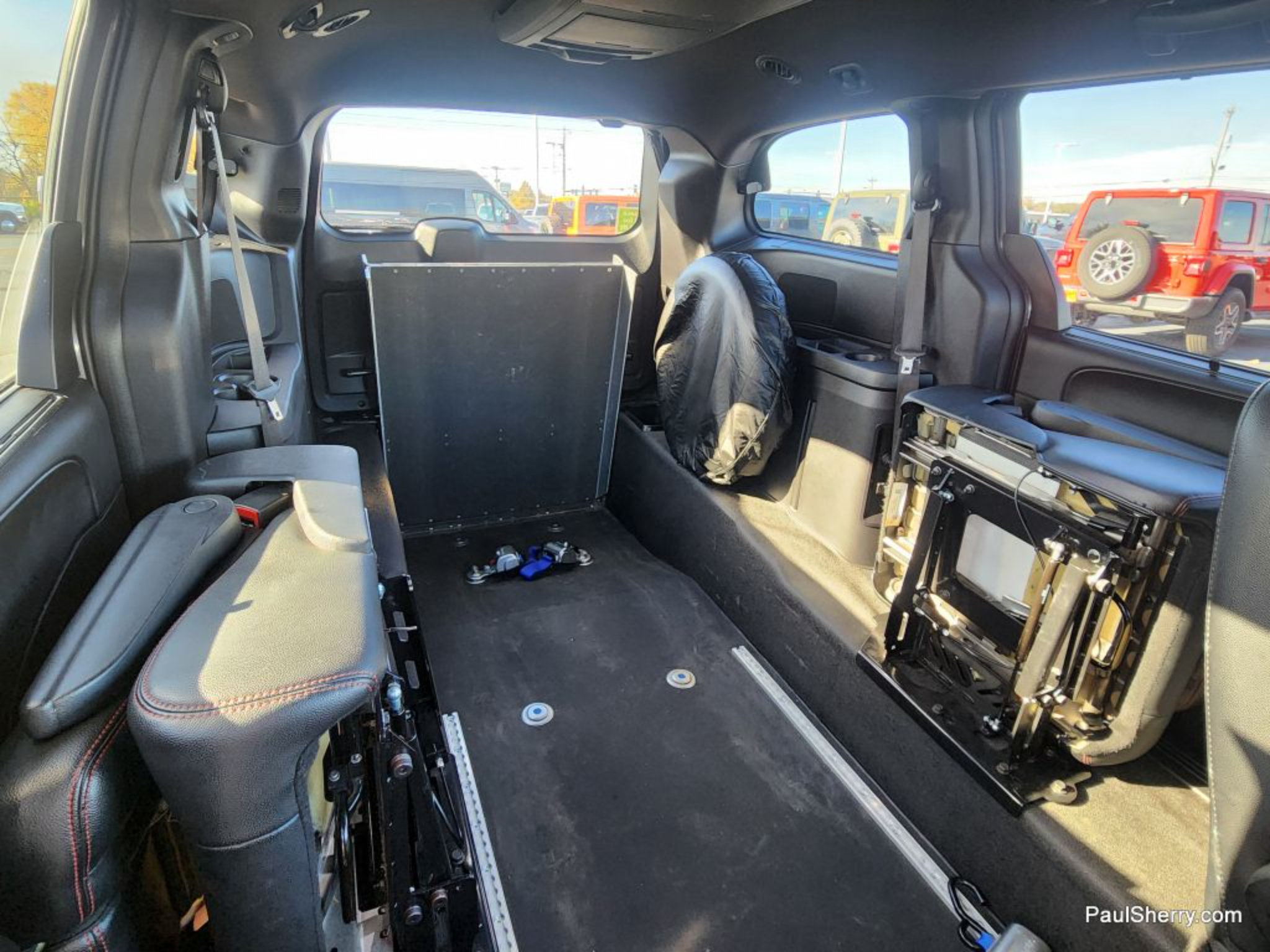 Used 2020 Dodge Grand Caravan GT FWD image 5