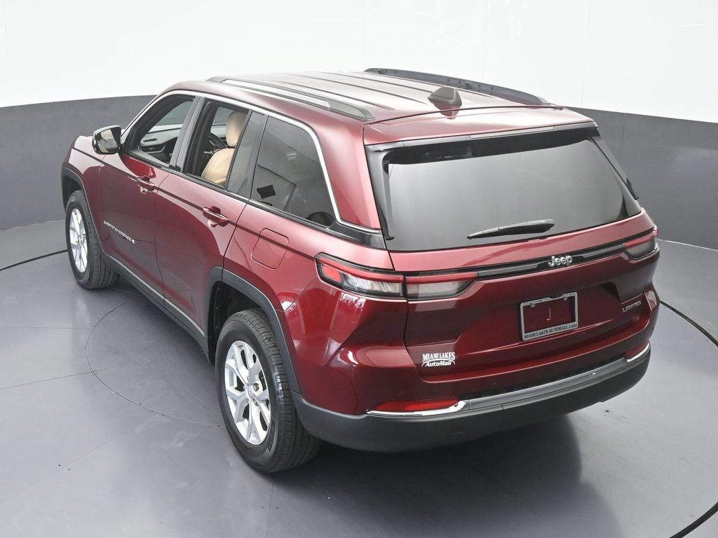 Used 2023 Jeep Grand Cherokee Limited w/ Trailer Tow Prep Group (B) RWD image 50