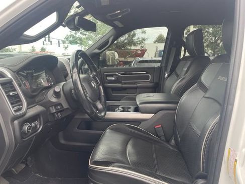 Used 2020 RAM 2500 Laramie w/ Night Edition AWD/4WD image 7
